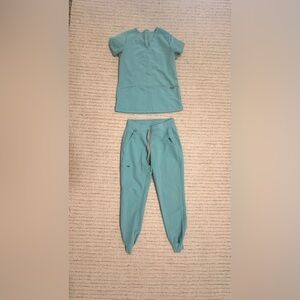 XS Teal Figs Scrubs Set